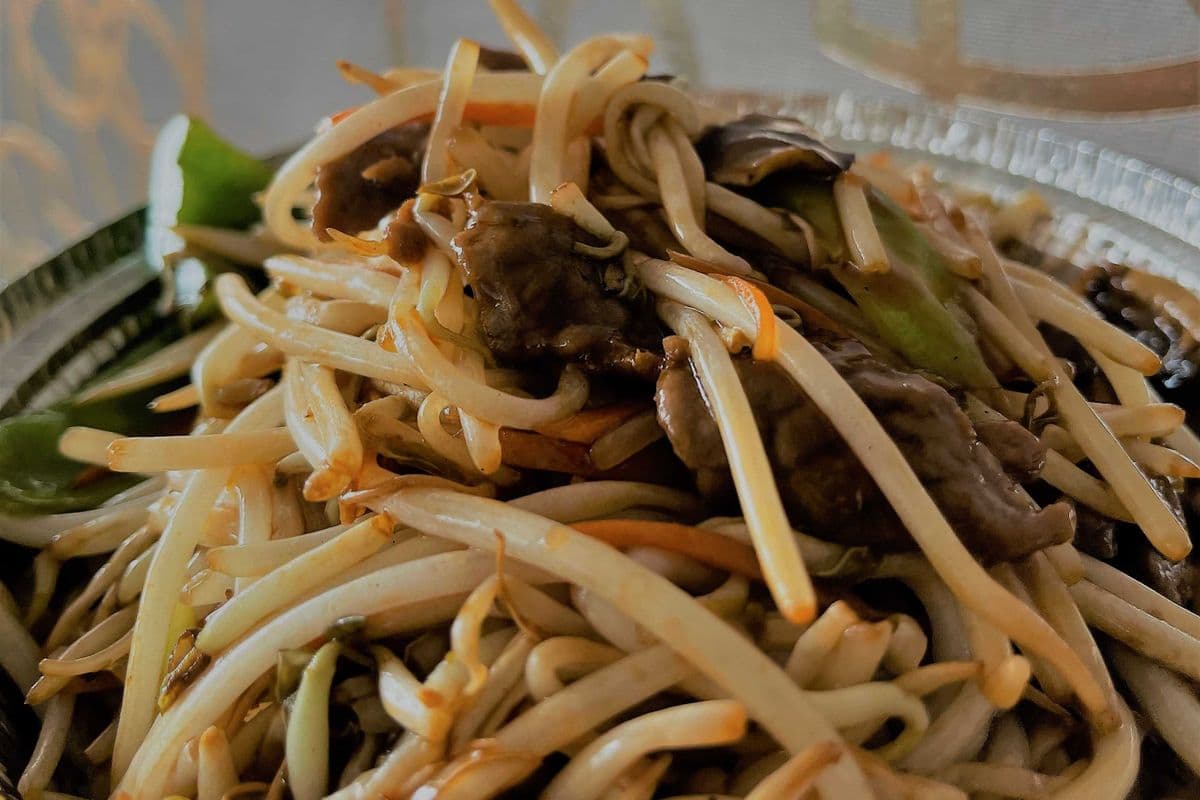 CS2. Beef OR Chicken OR BBQ Pork Chop Suey
