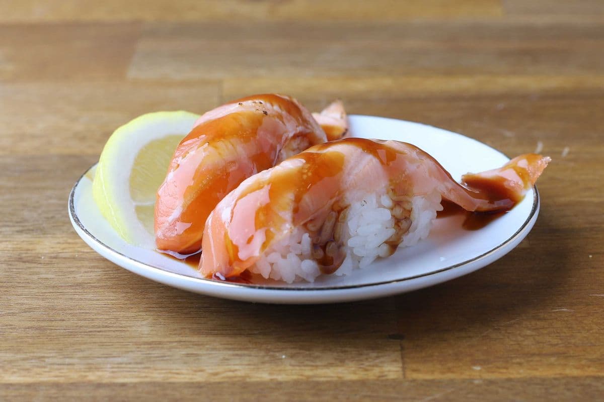 Salmon Aburi (2pcs)