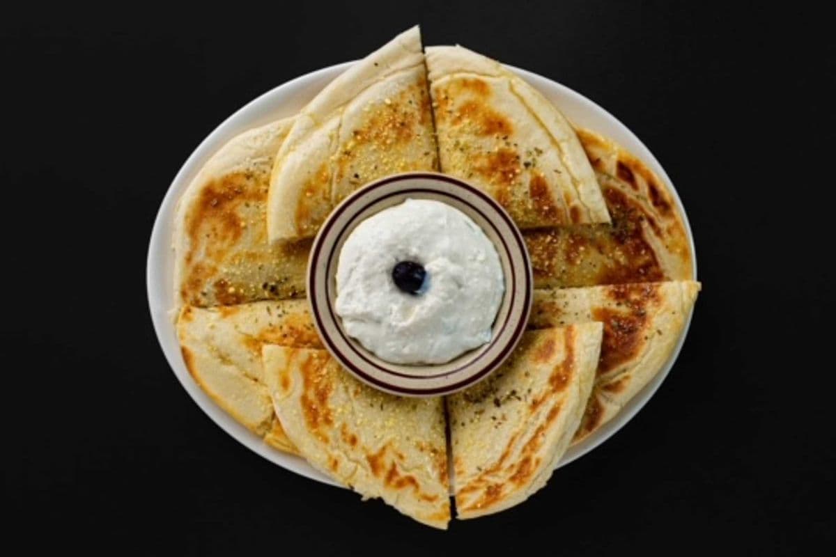 Tzatziki w/2 Pita Bread