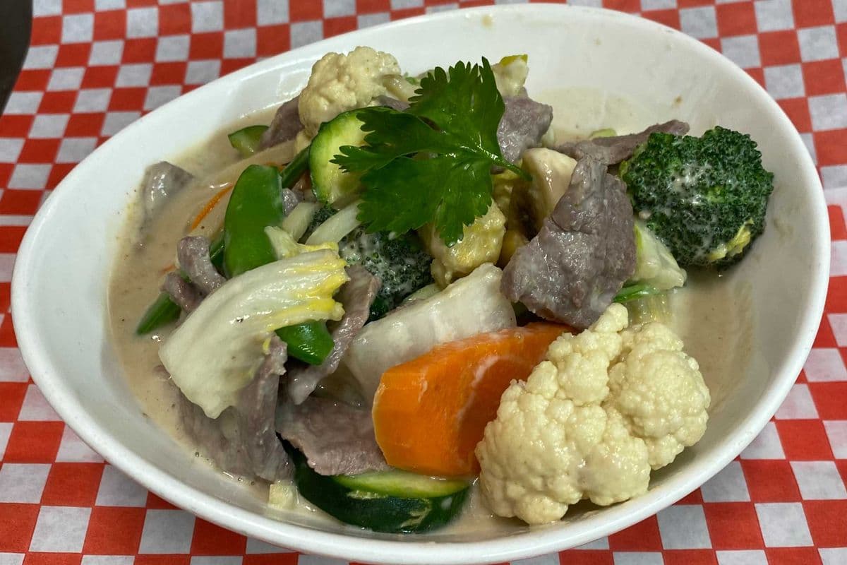 40. Green Curry Beef - Keang Khiao Wan Nuer