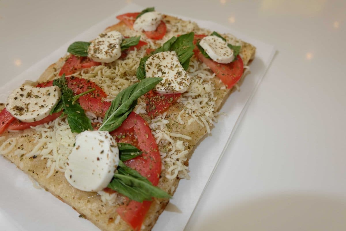 Créez votre propre pizza/ Create Your Own Pizza