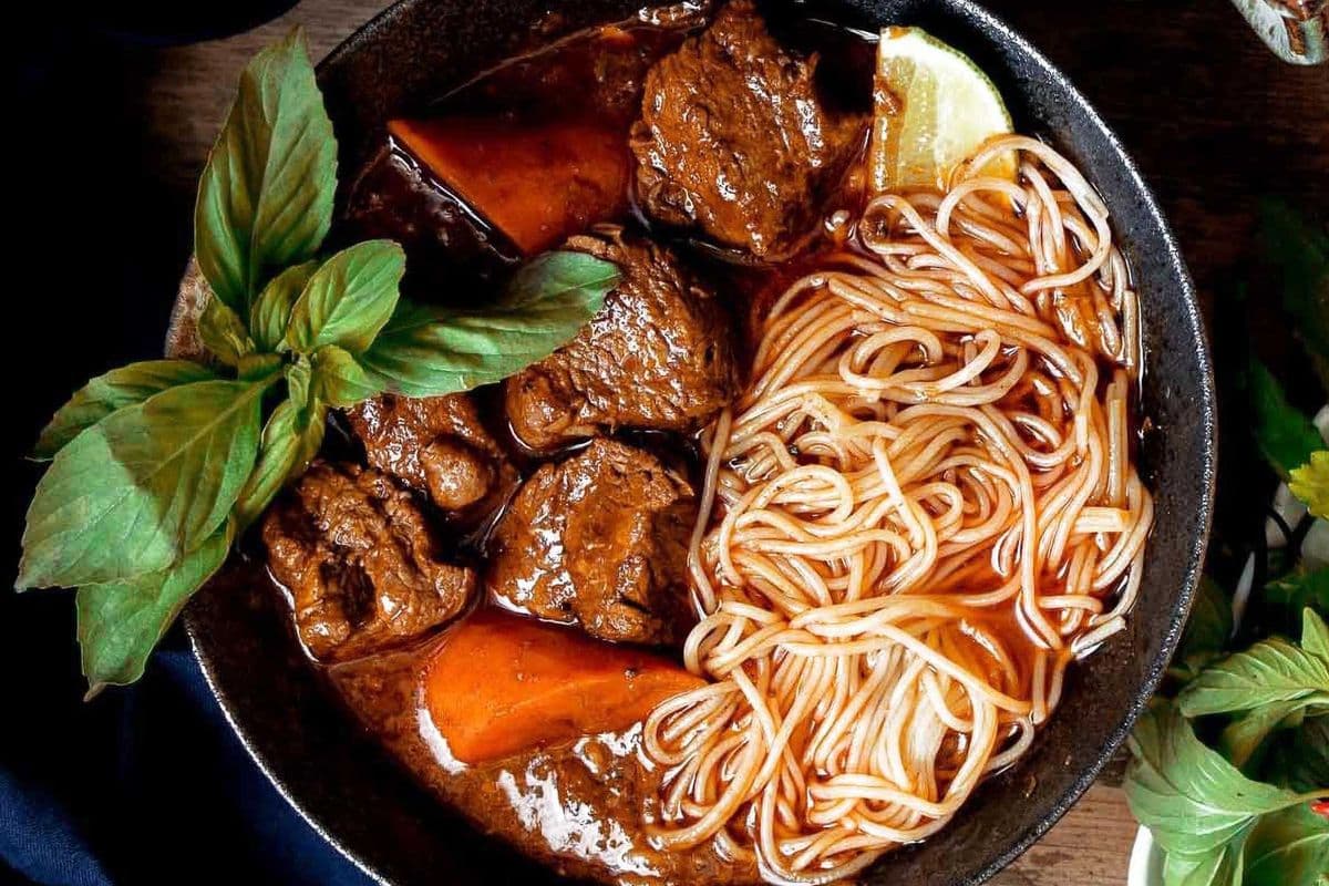 125 Five Spice Stew Noodle Soup