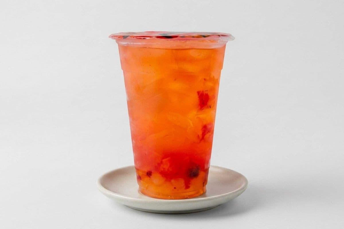 Strawberry 🍓 Green Tea with Lychee Jelly- Trà Dâu