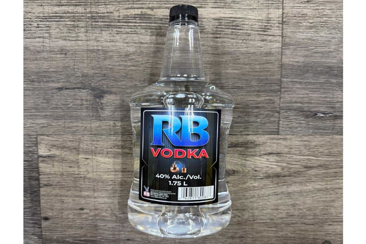RB VODKA 1.75LITRE (1 x 1.75LITRE)