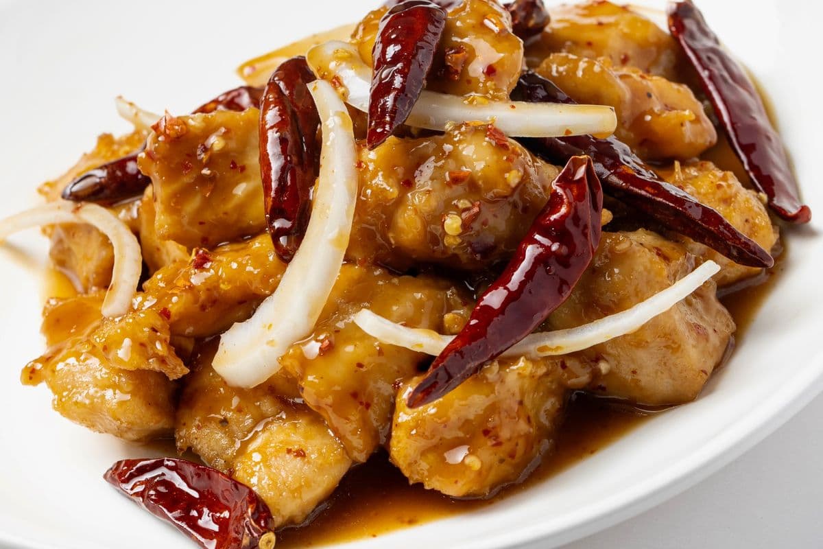 303. General Tso Chicken 左公雞