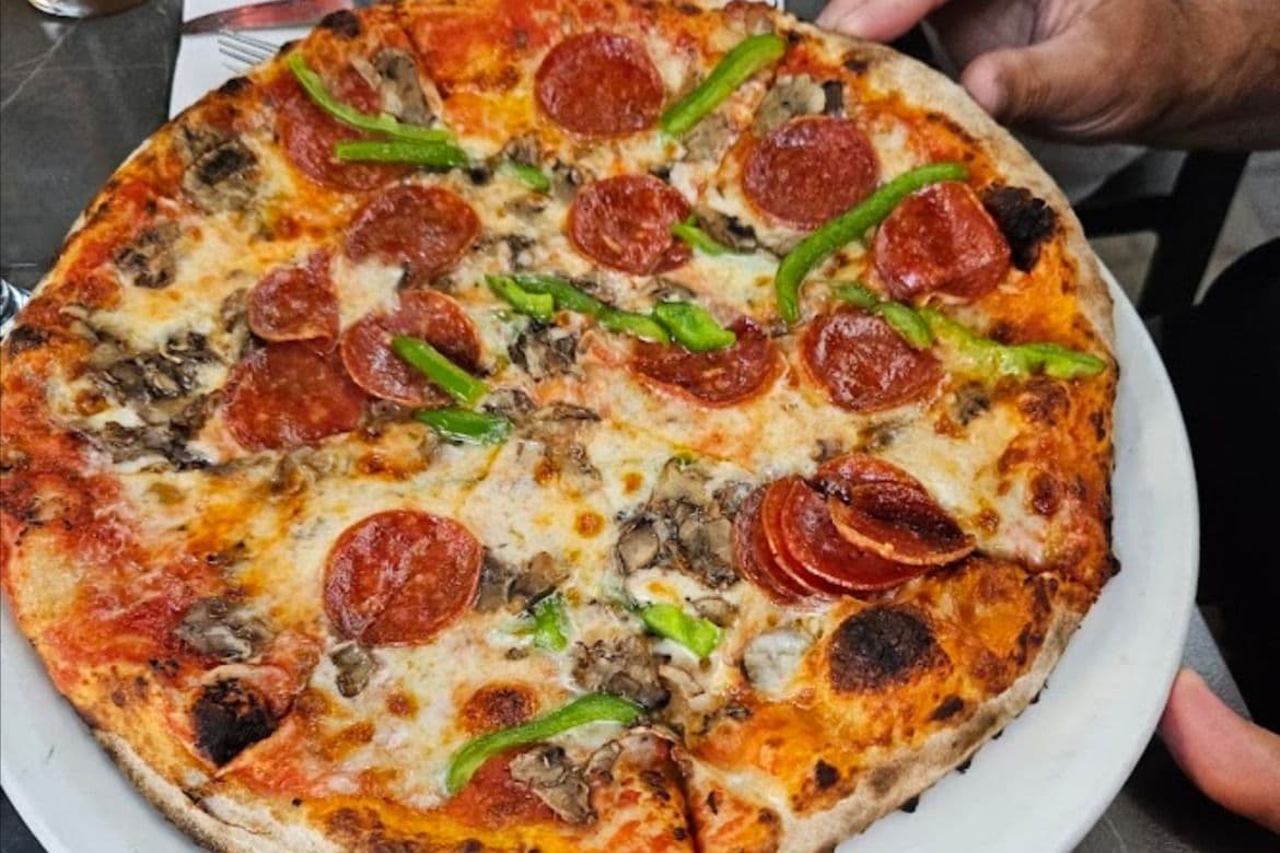 Pizza all' Americana