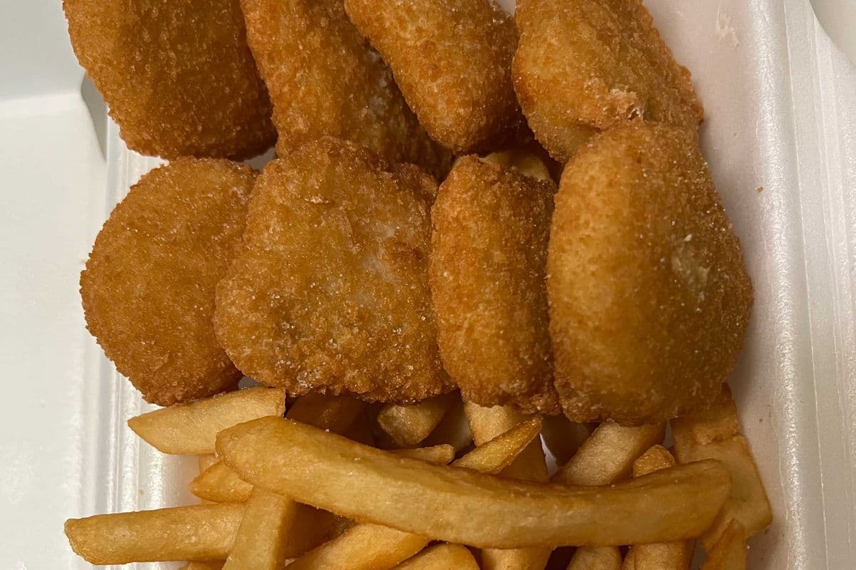 80. Chicken Nuggets (8 pcs) with Fries