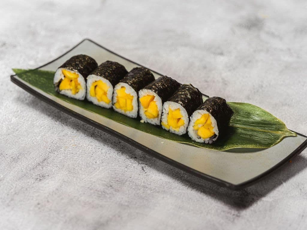 V13 Mango Roll (6pcs)