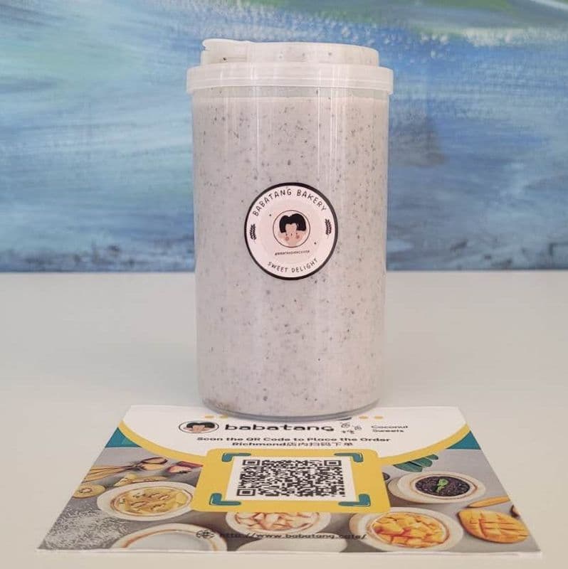 Heartwarming Coconut Milk in Delightful Flavors(Hot) / 不同风味的暖心椰奶(热)