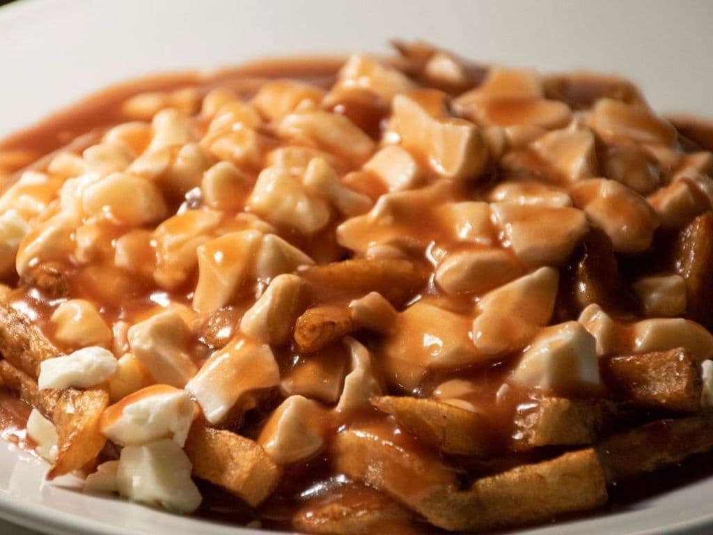 LRG VÉGÉ POUTINE 
