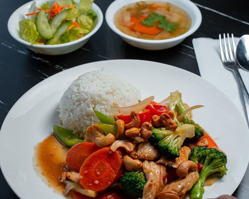L7 Stir Fried Cashew w/ Rice