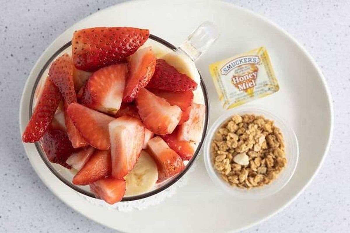 Yogurt with Strawberry and Banana
