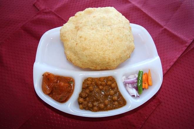 Chana Bhatura