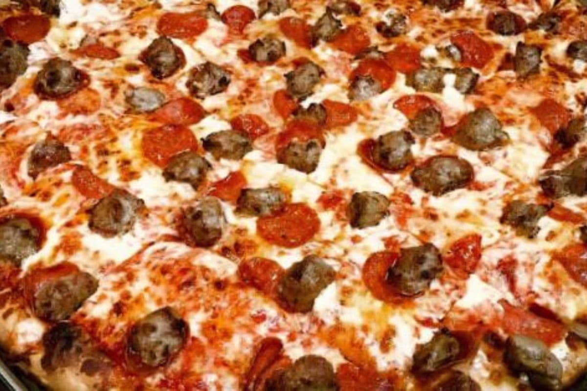 12" Medium Two-Topping Pizza - Pick Up Specials