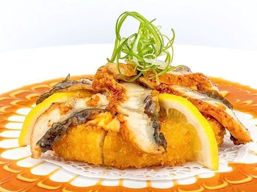 603. Unagi Pizza