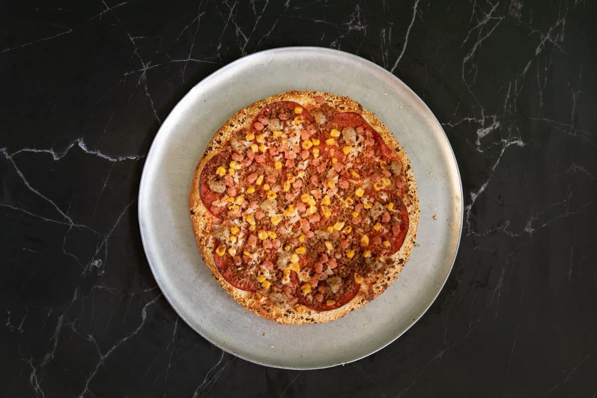 Small Pizza Con Carne