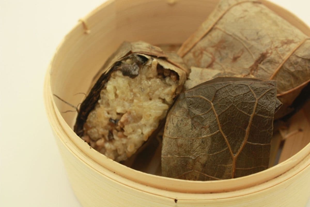 Sticky Rice Chicken with Pork (1 pc)