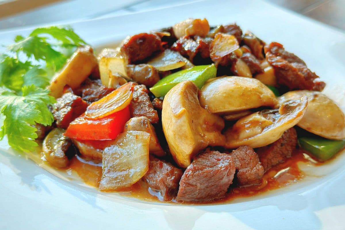 488 Sautéed Steak Bites with Garlic Sauce