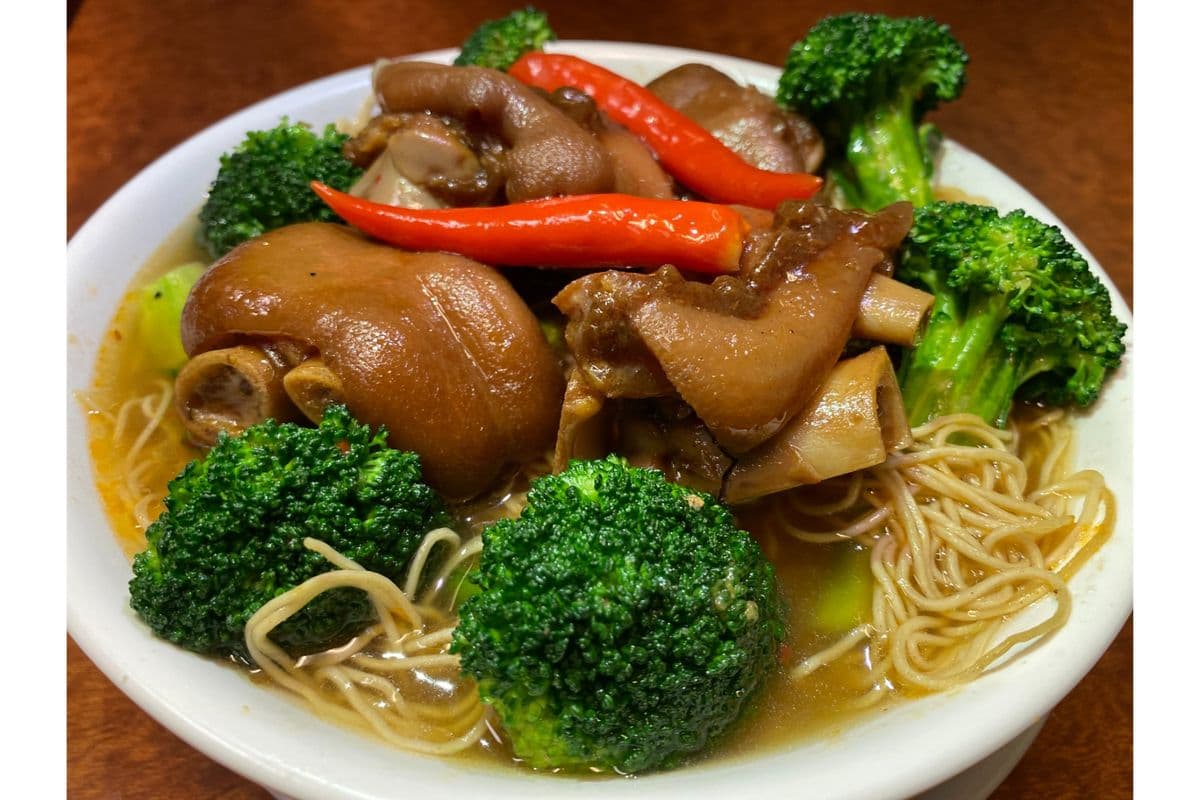 [20% OFF] Spicy Pig Trotter in Noodle Soup