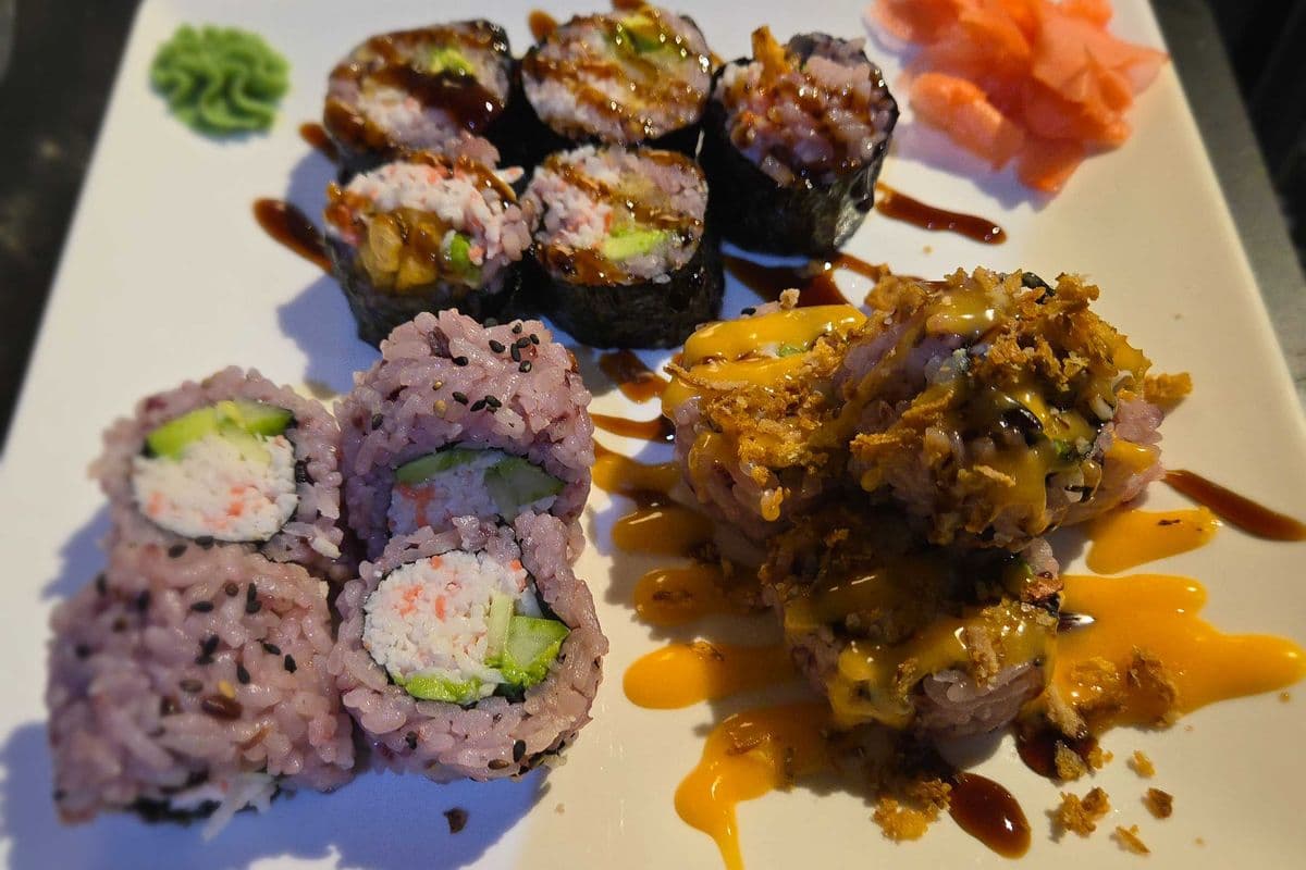 2. California Roll (8 pcs)+Dynamite Roll (5 pcs)+ Miso Soup