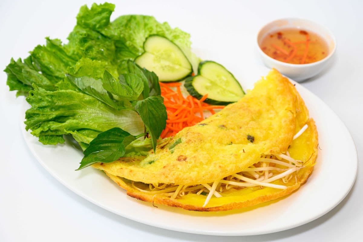 23. Vietnamese Crispy Crepe with Pork and Shrimps