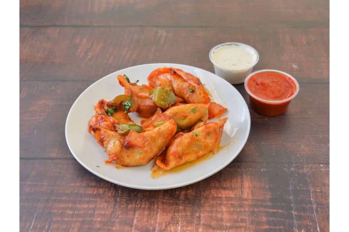 Chilli Momos (Veg.) 6 Pcs.