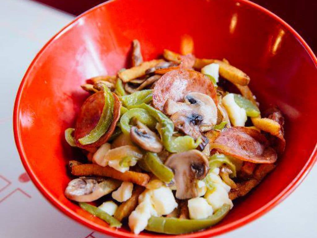 Poutine toute garnie / All Dressed Poutine
