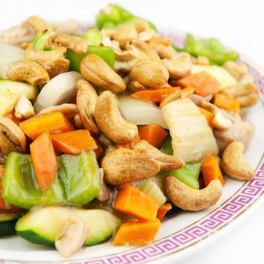 F6. Diced Chicken with Cashew Nuts