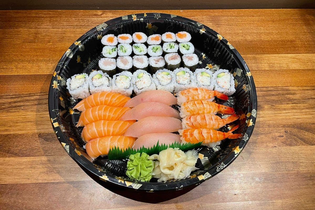 Family Tray A (38 pcs)