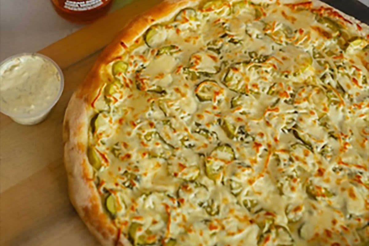 9" Creamy Dill Pickle Pizza (6 slices)