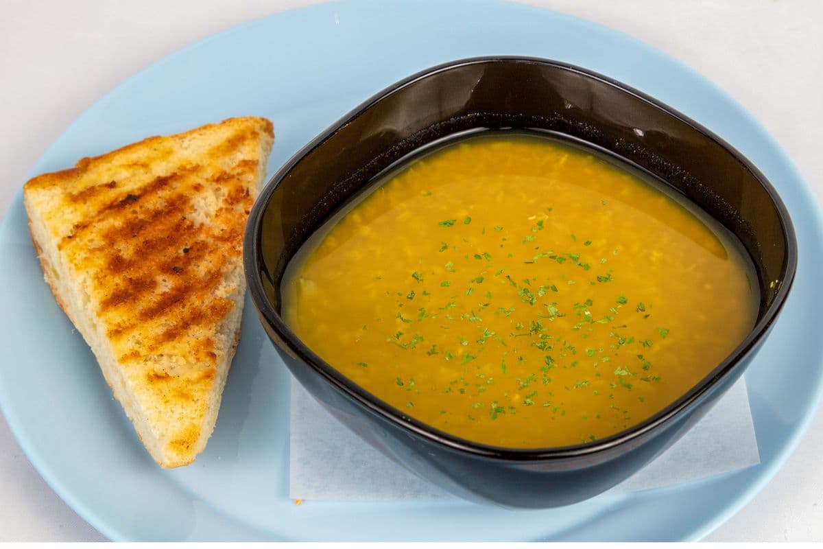 Red Lentil Soup with Garlic Bread