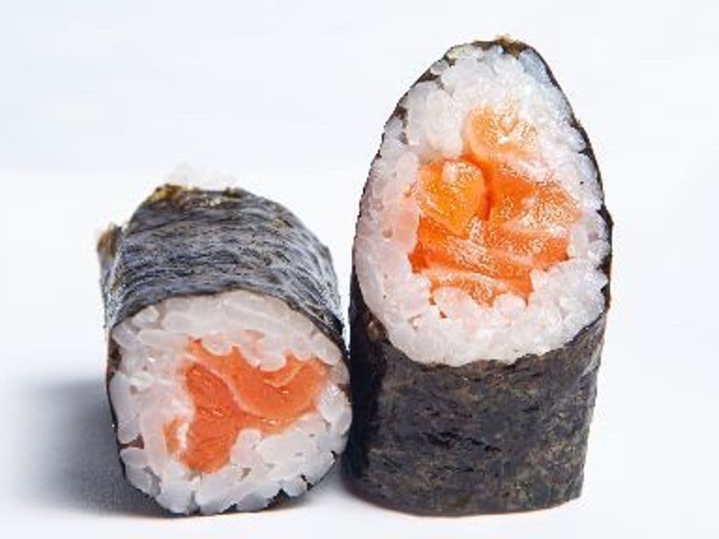 Saumon / Salmon Hosomaki (6 Mcx / 6 Pcs)
