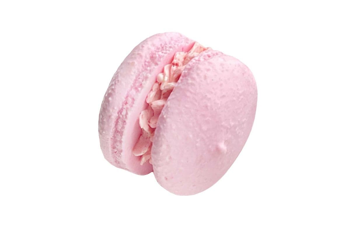 Macaron (strawberry)
