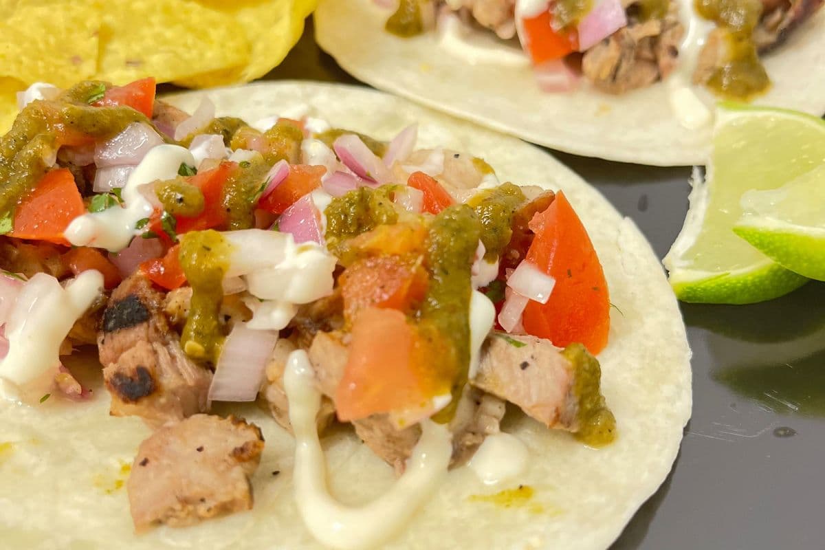 Taco sisig
