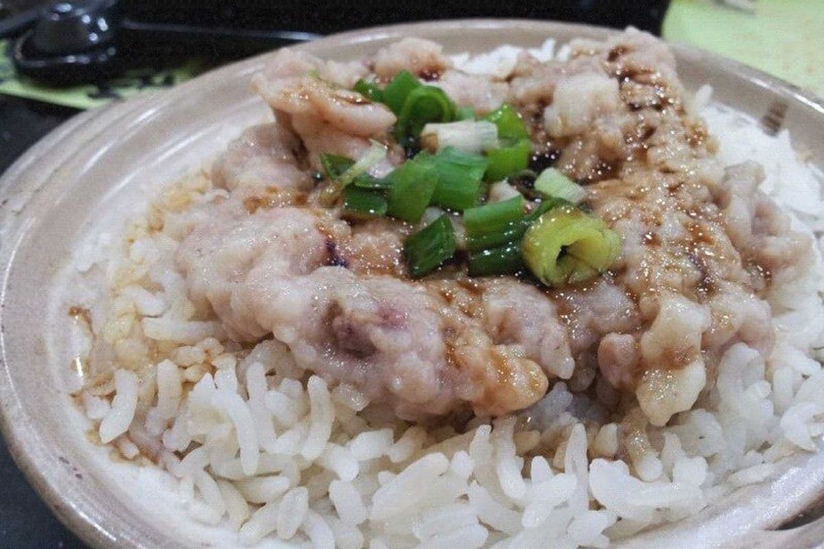 Steamed Pork with Dried Squid and Mushrooms 冬菇土魷蒸肉餅飯