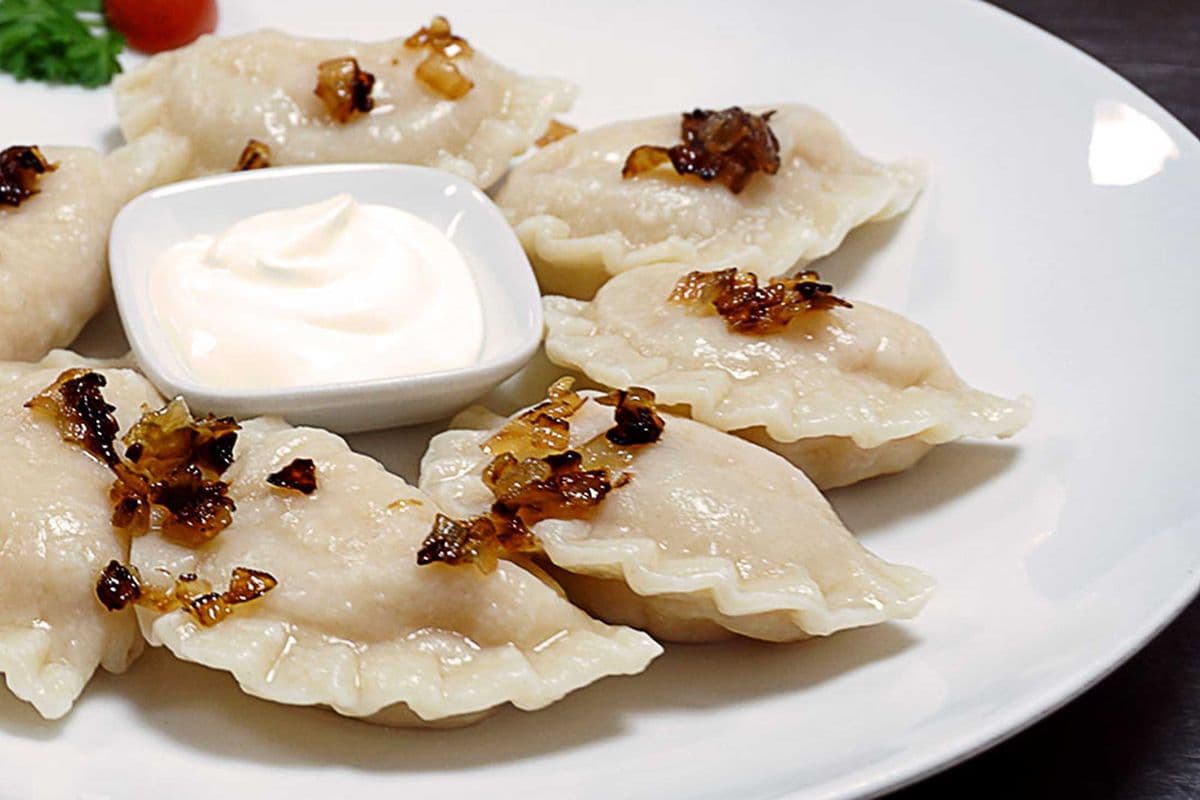 Perogies (7 pcs)