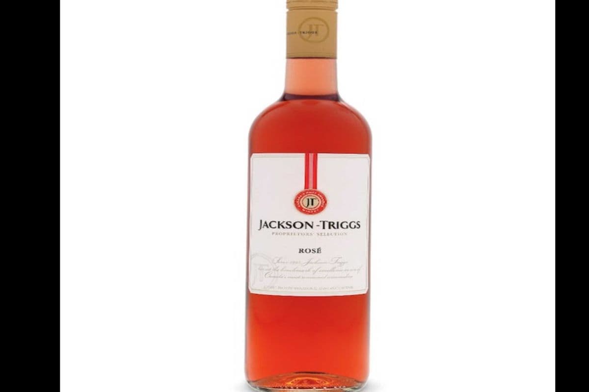 Jackson Triggs Rose (750 ml) (1 x 750 ML )