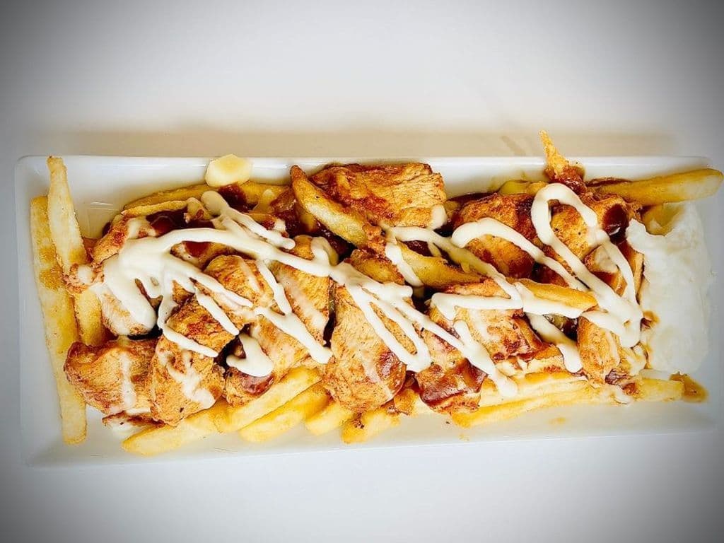 CHICKEN POUTINE