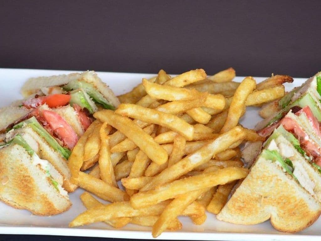 Club sandwich poulet et bacon/Cicken & bacon club sandwich