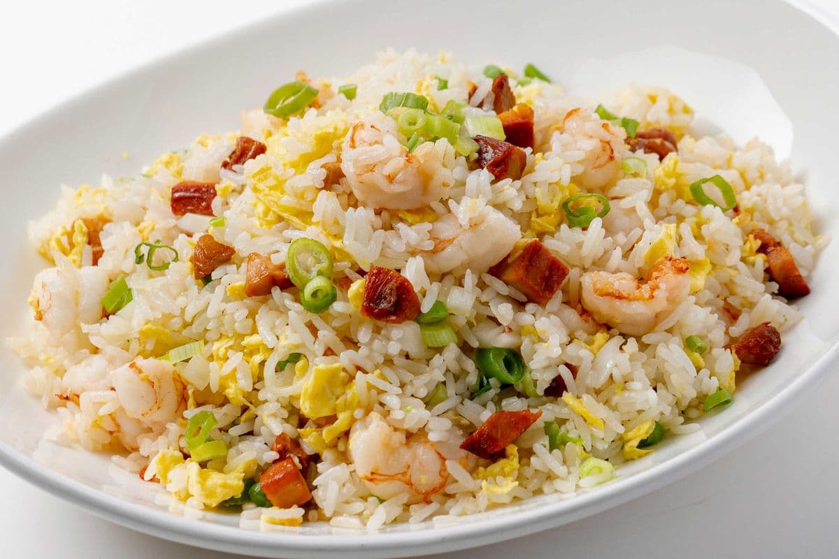 701. Shrimp and Chicken Lee Chen Fried Rice 李泉居炒飯