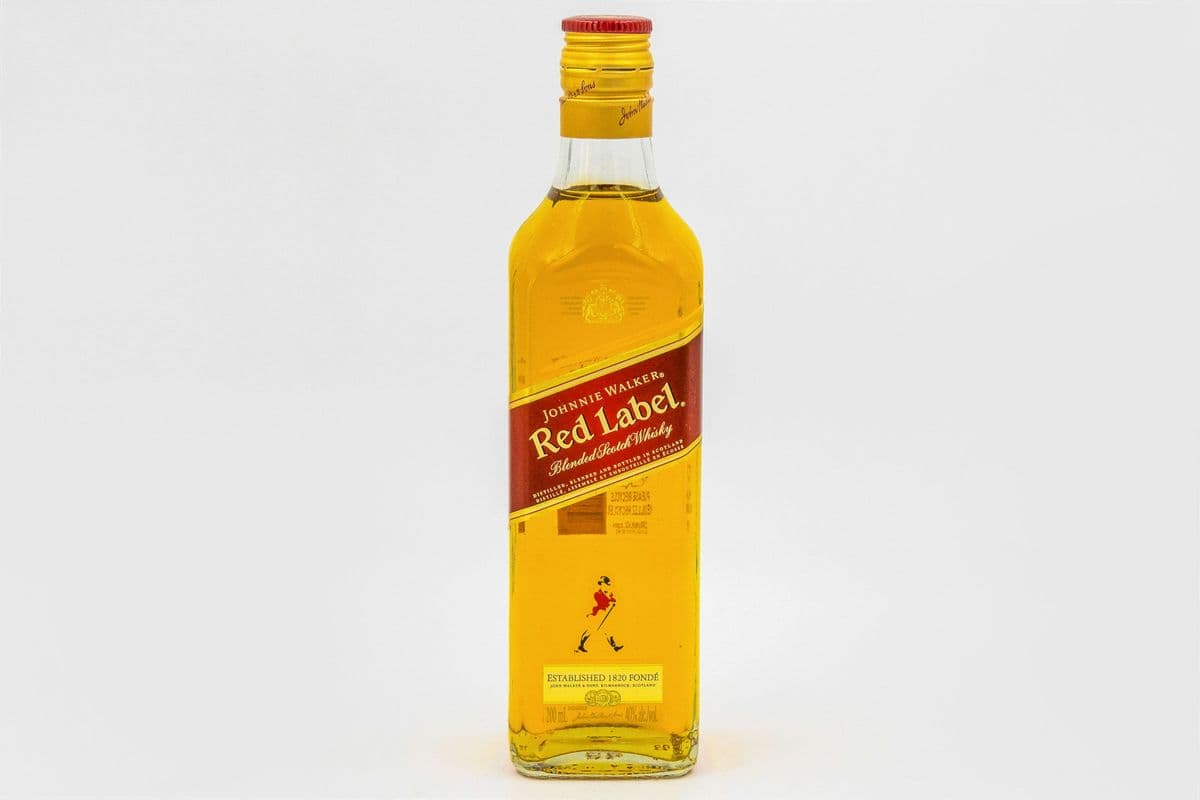 JOHNNIE WALKER RED LABEL (1 x 200ML)
