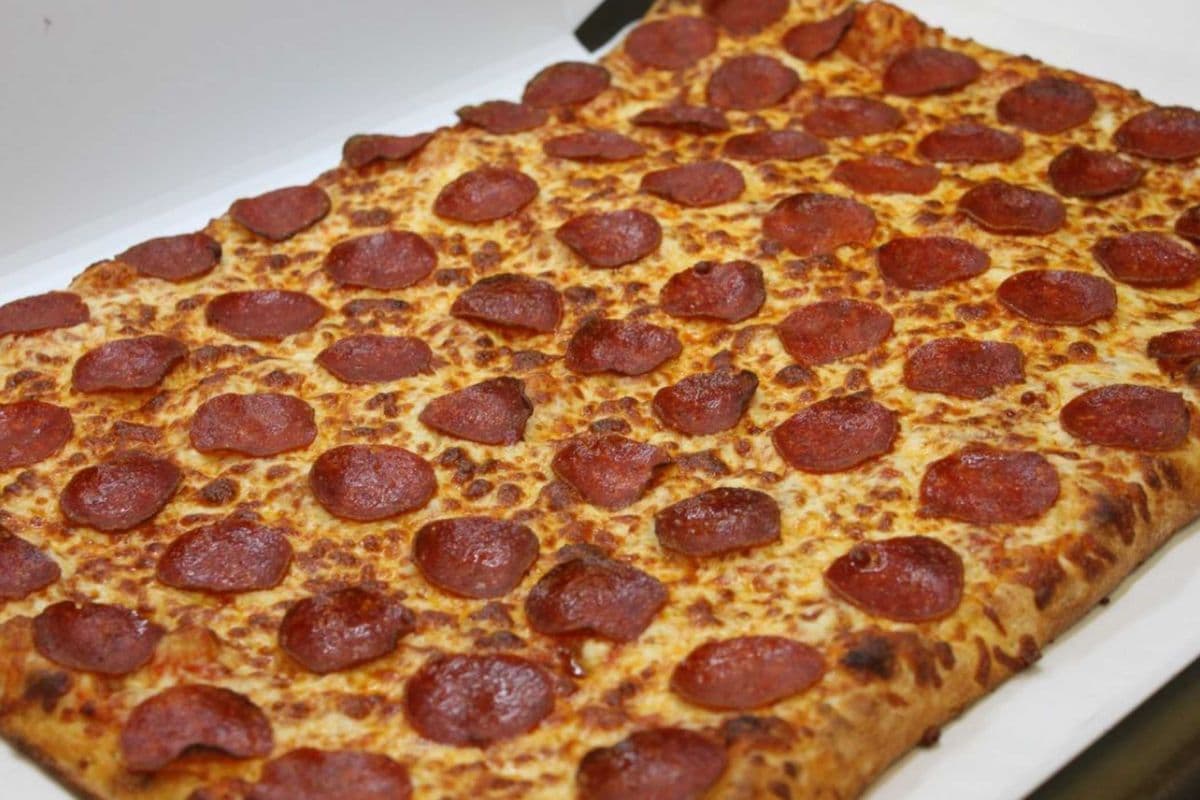 Jumbo Pizza