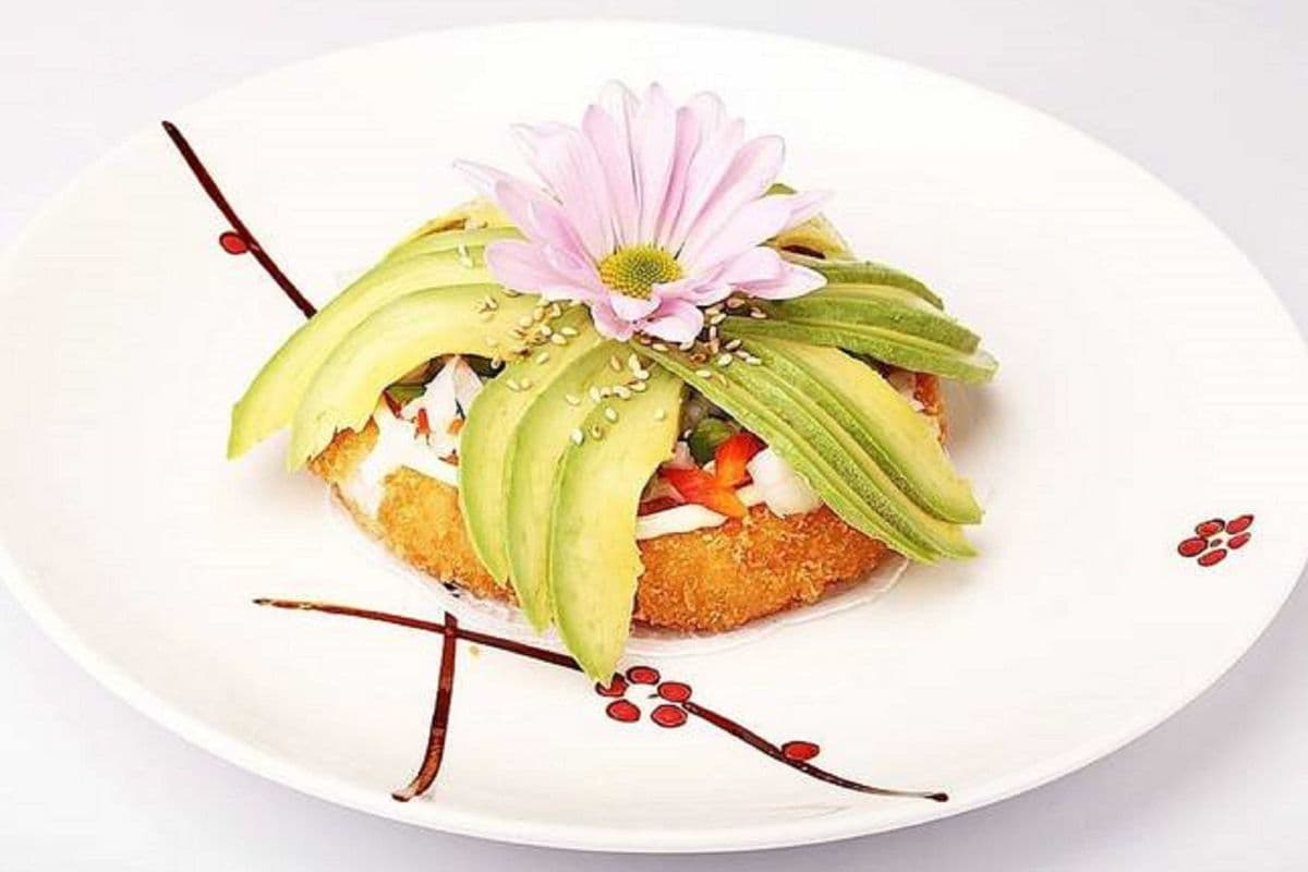 Avocado Pizza