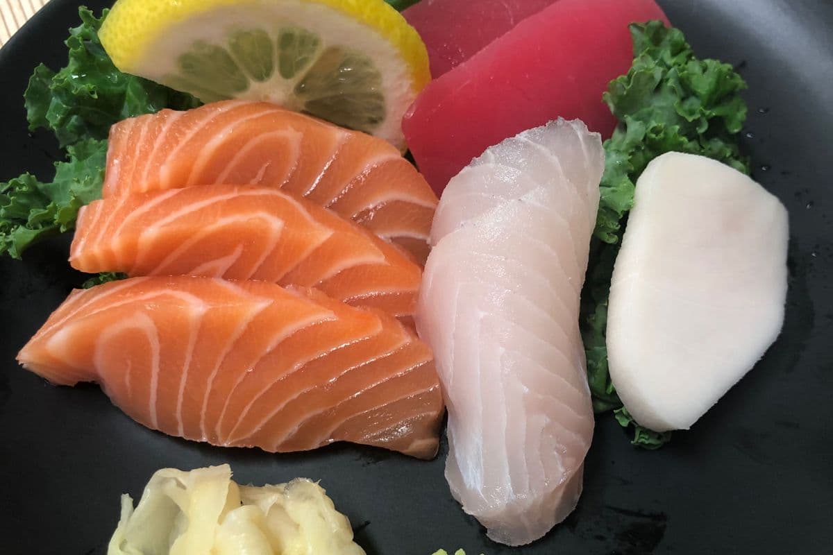 Sashimi Assorted (8 pcs)