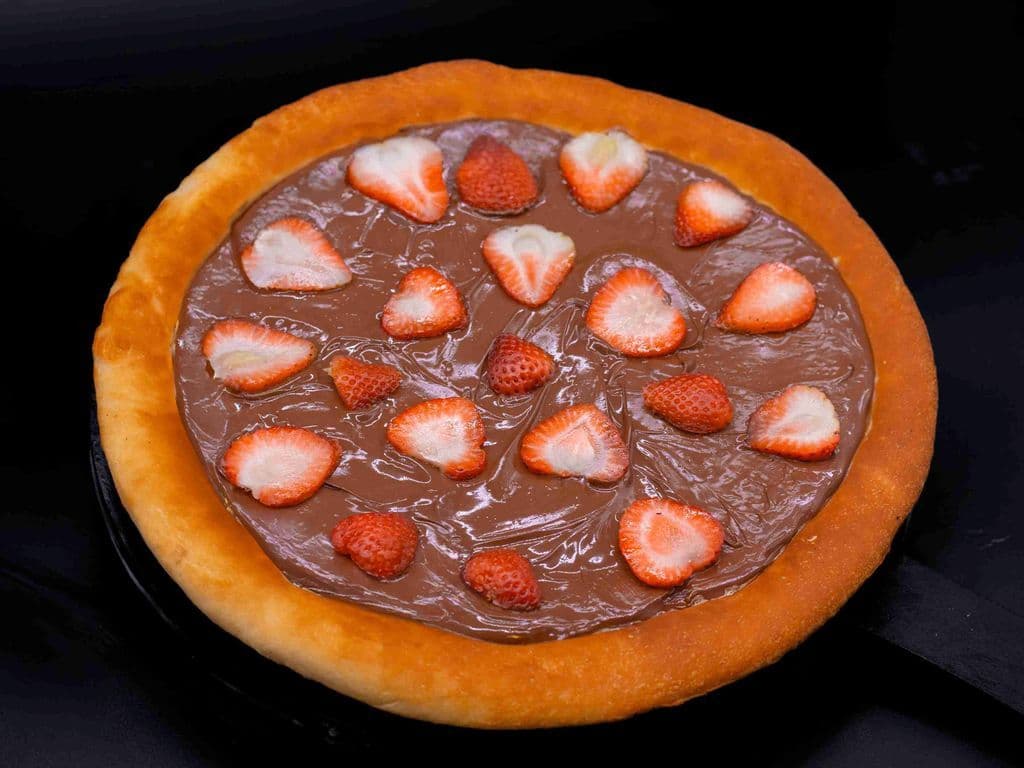 Nutella Dessert Pizza 14"