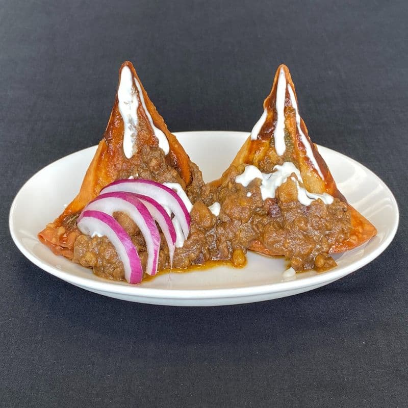 Samosa Chaat (2 pcs)