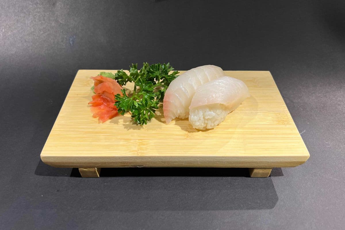 Red Snapper Sushi A La Carte (2 pcs)