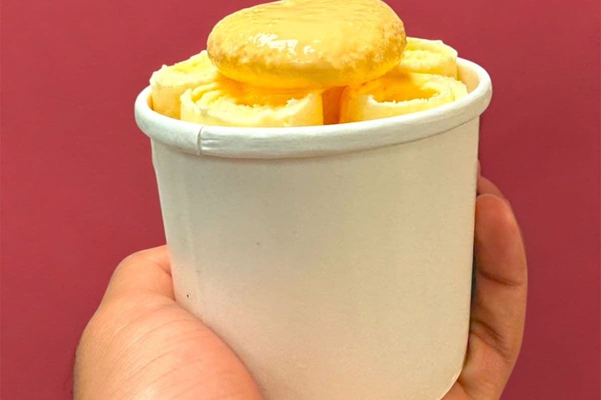 Rasmalai Kesar(saffron)Premium Rolled Ice Cream