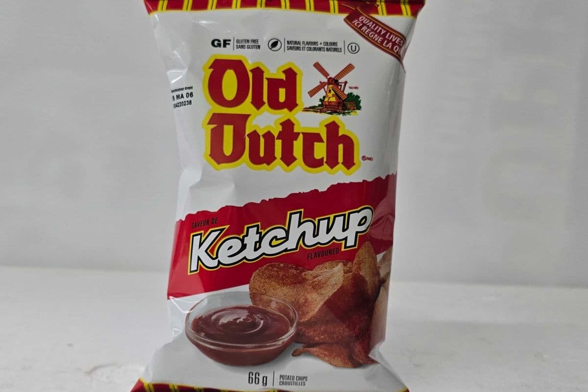 Old Dutch Ketchup potato chips (66g)