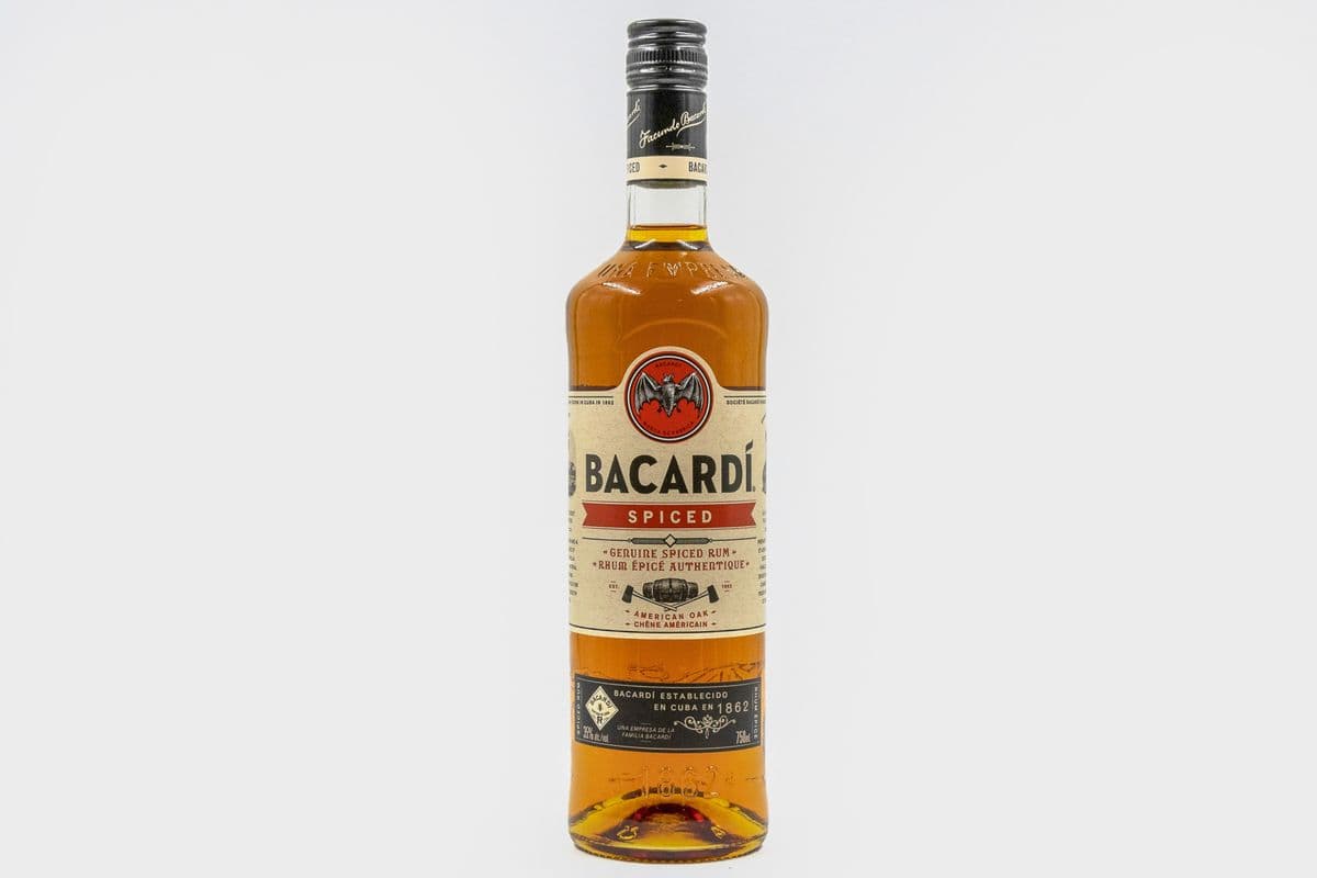 Bacardi Spiced (750 ml) (1 x 750 ml)